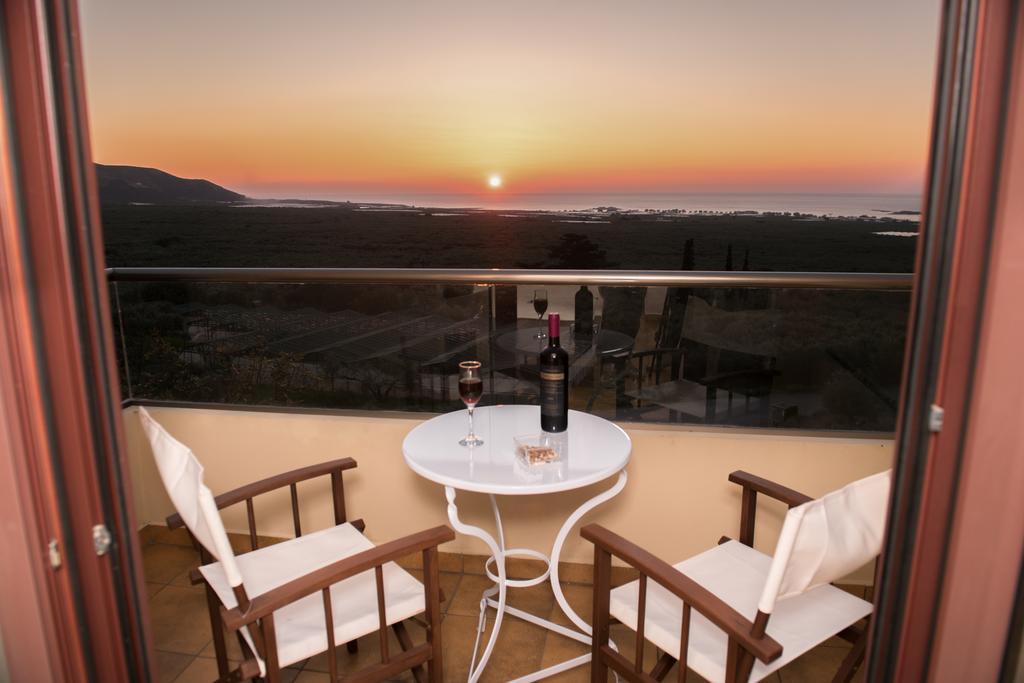 Villa Tramonto Фаласарна Екстериор снимка